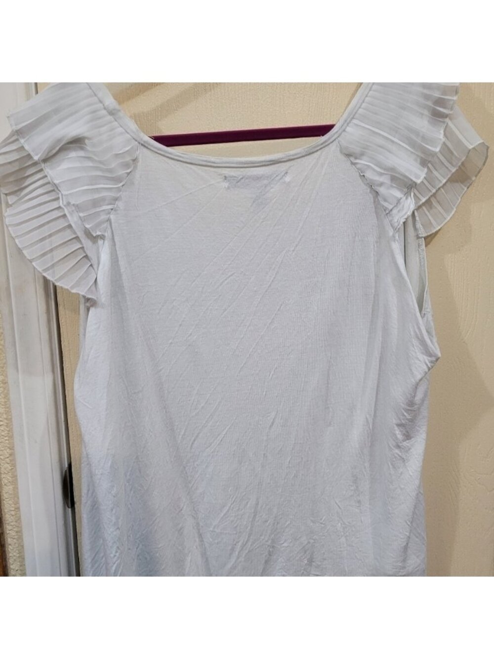 White flutter sleeve top - Picture 3 of 3